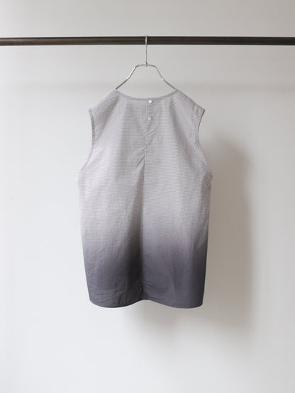 gradation dye nosleeve shirt