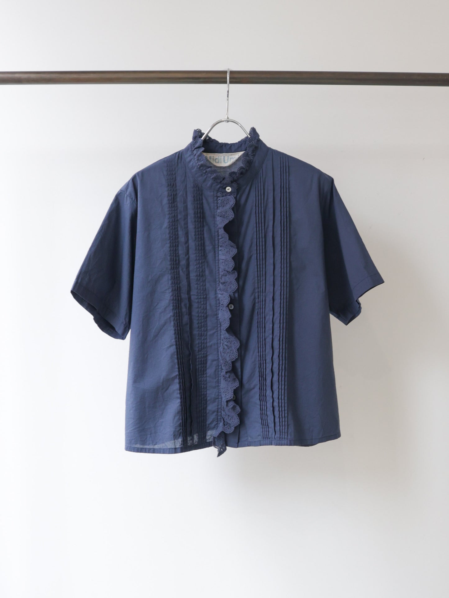 pin tuck lace shirt S/S