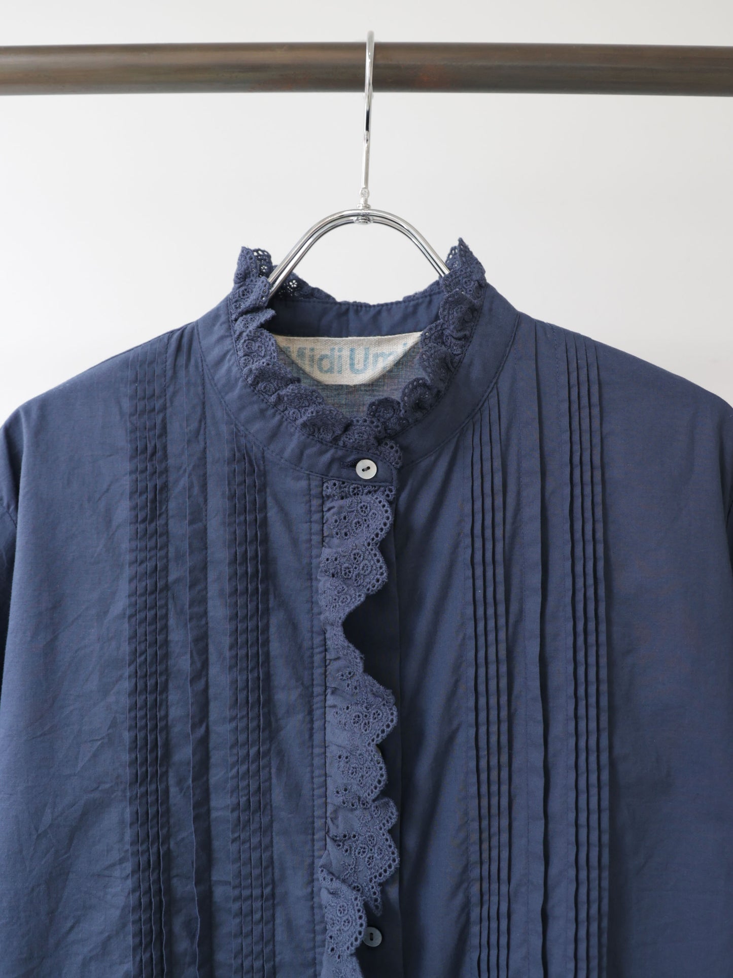 pin tuck lace shirt S/S