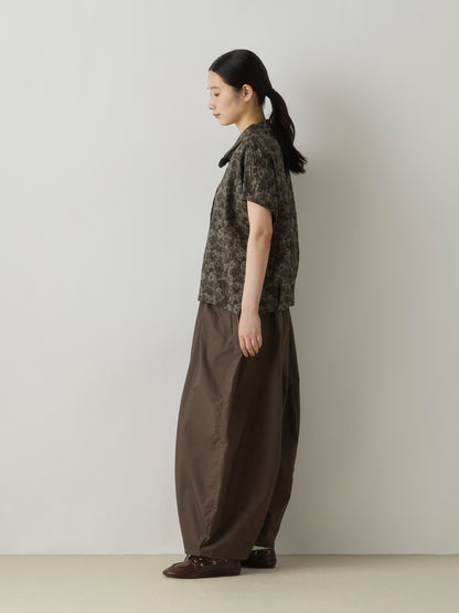 flower print scarflike shirt