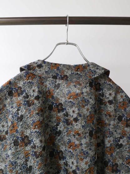 flower print scarflike shirt