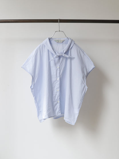 scarf like nosleeve shirt