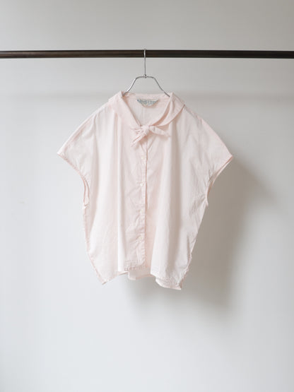 scarf like nosleeve shirt