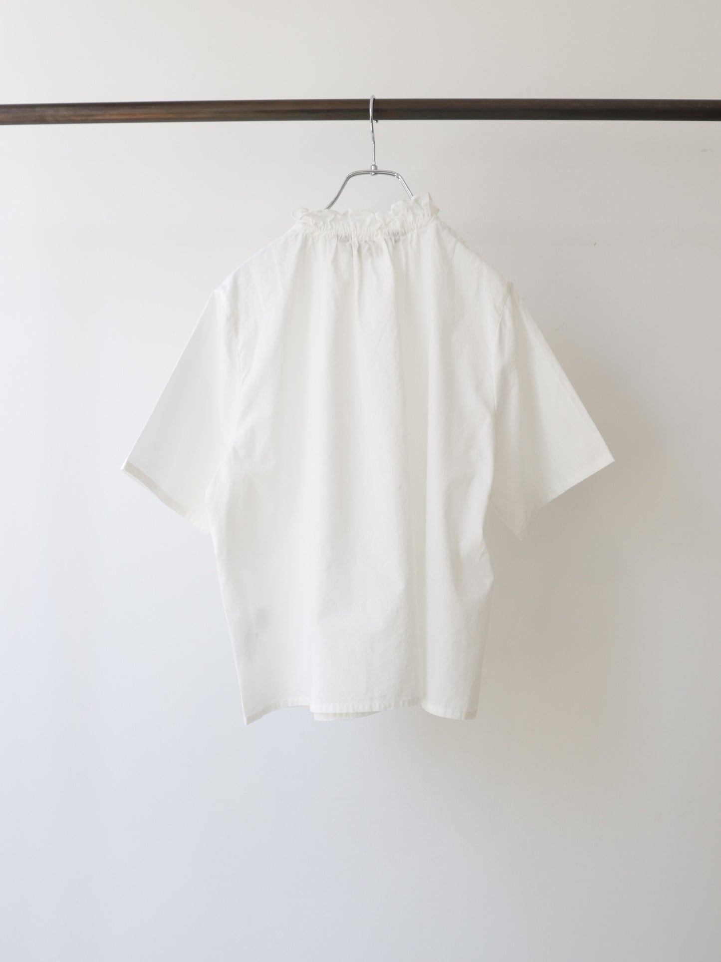 chambray frill shirt