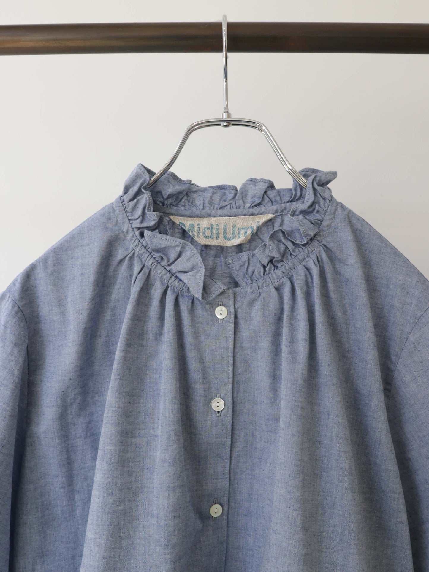 chambray frill shirt