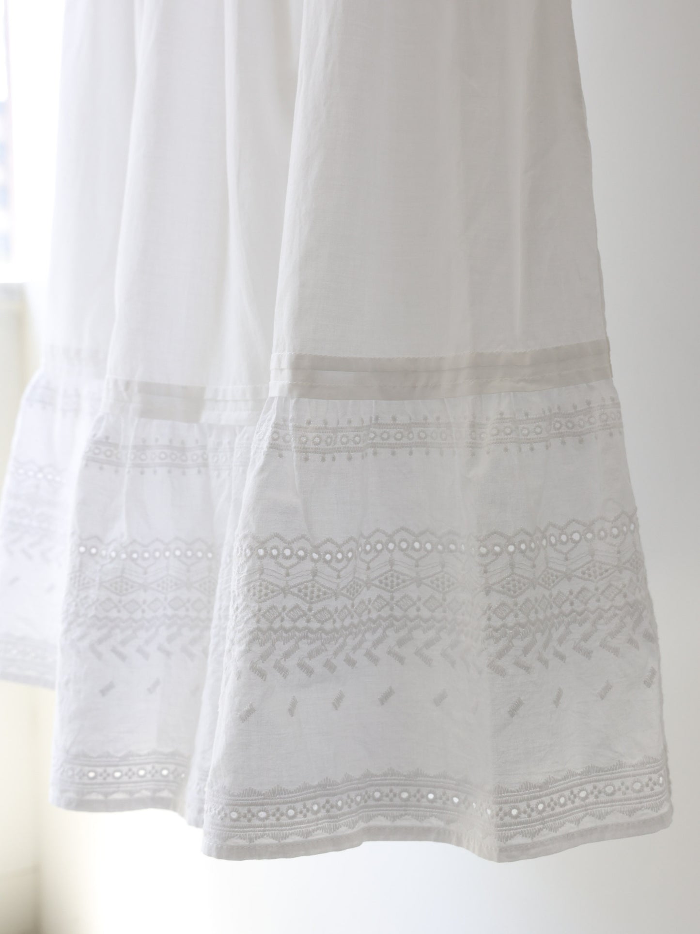 hem lace tiered skirt