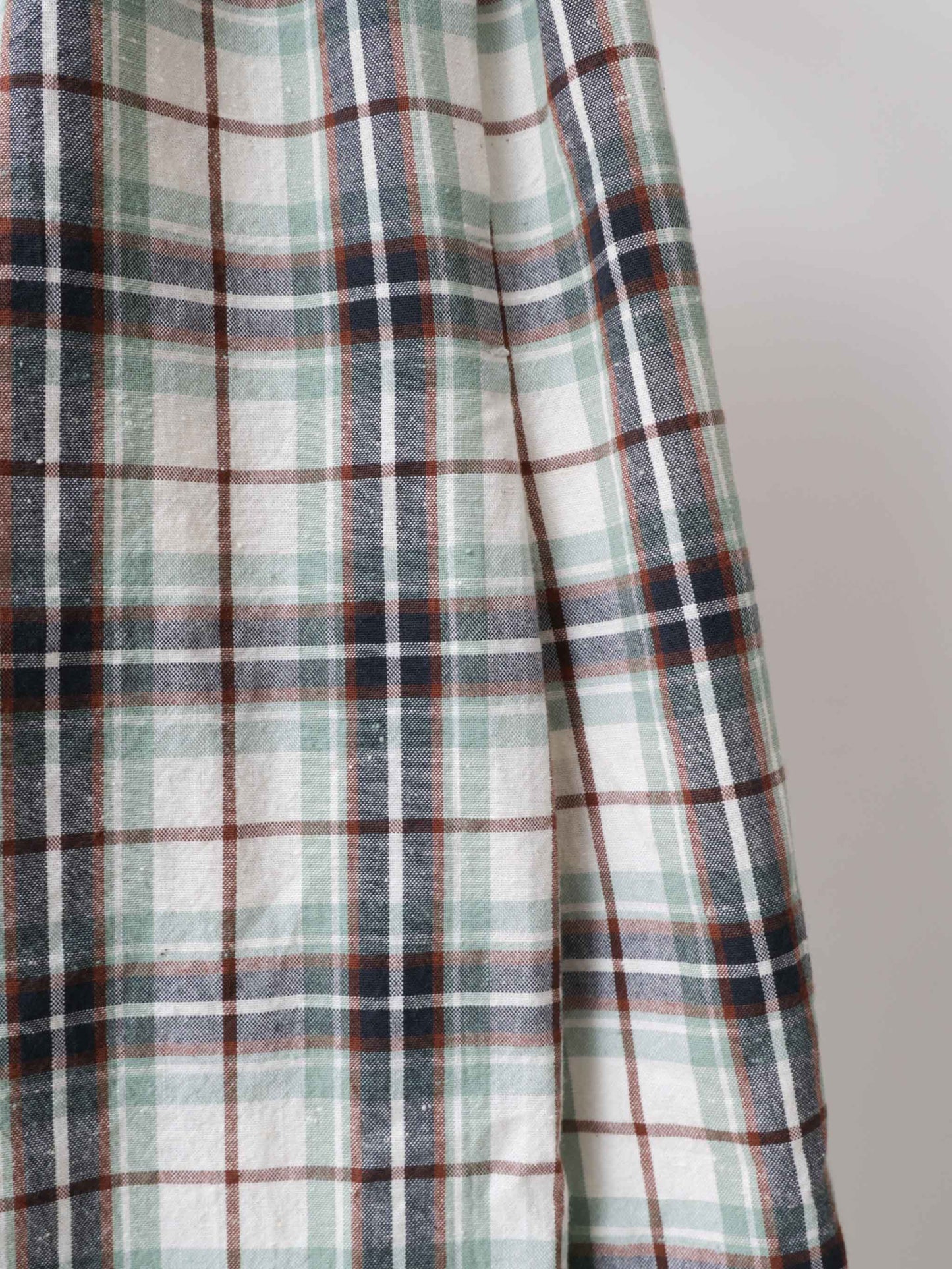 check lap like skirt