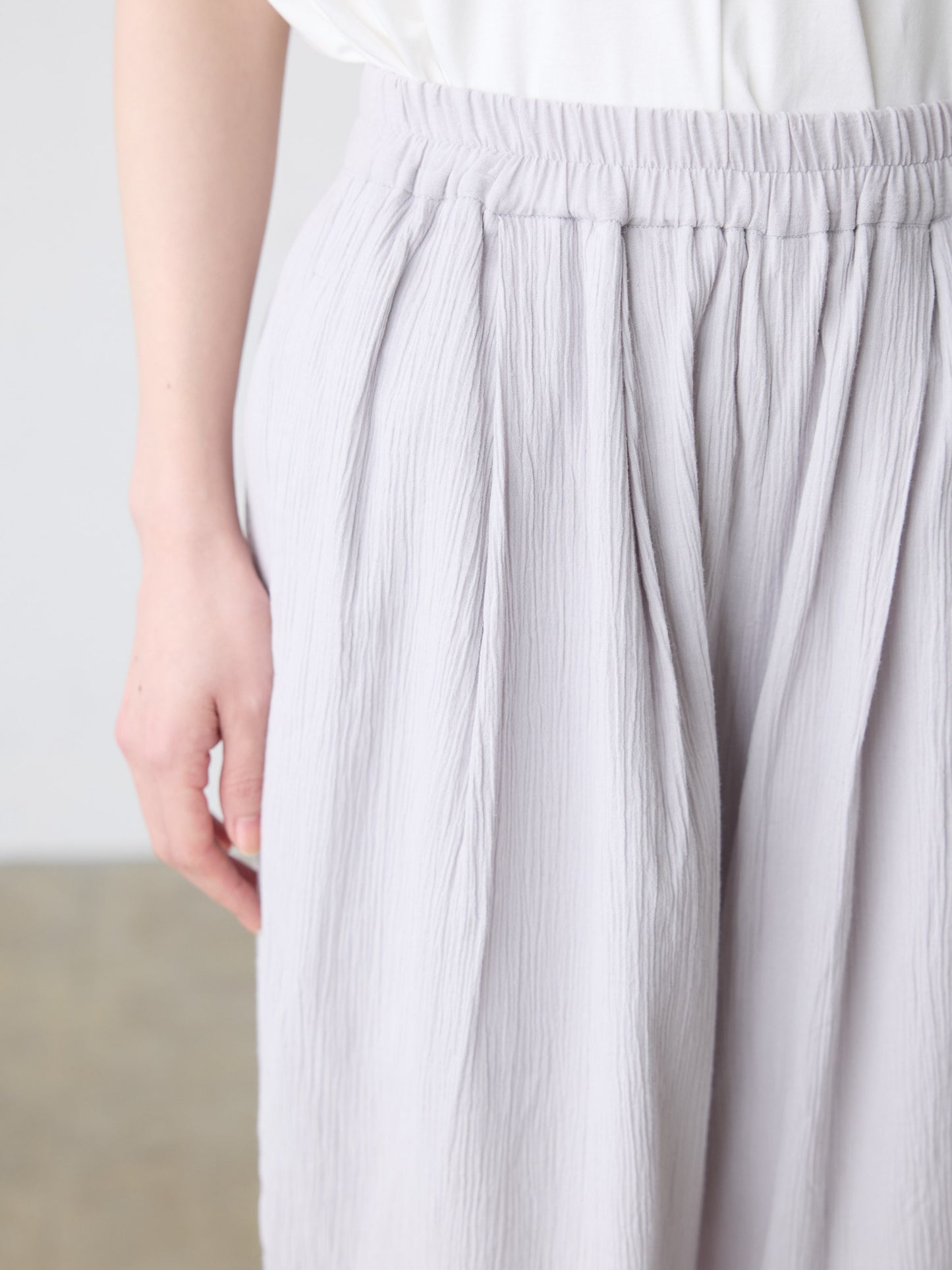 striped crepe wide easy pants