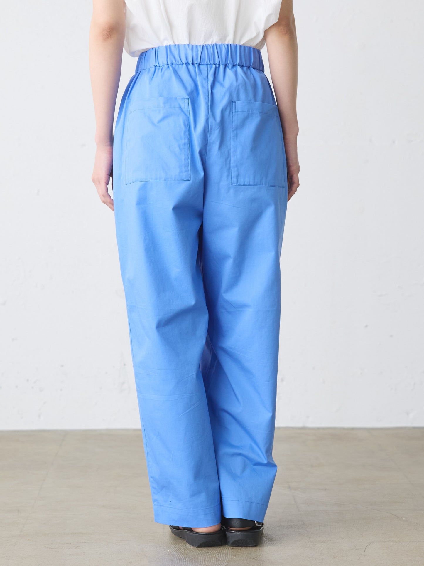 color tuck easy pants