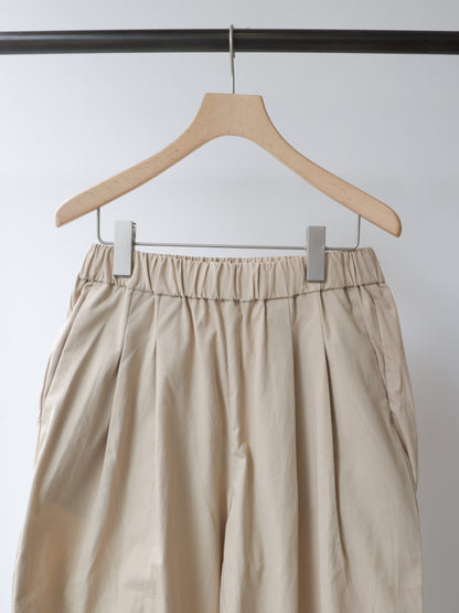 color tuck easy pants