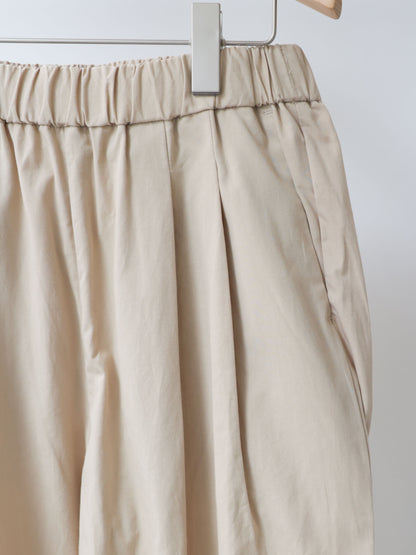 color tuck easy pants