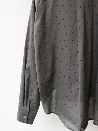 flat collar dots shirt