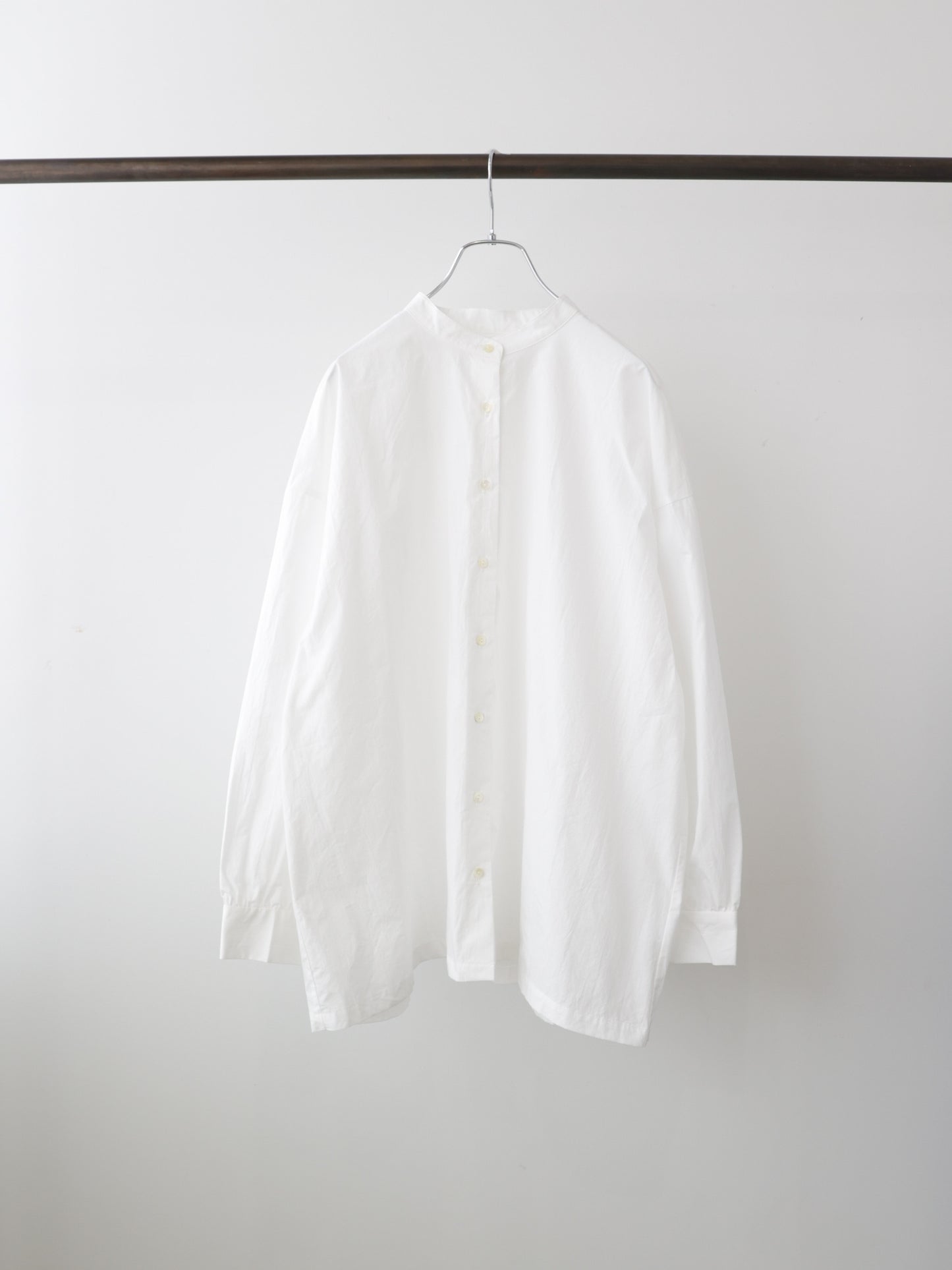 wide back gather shirt