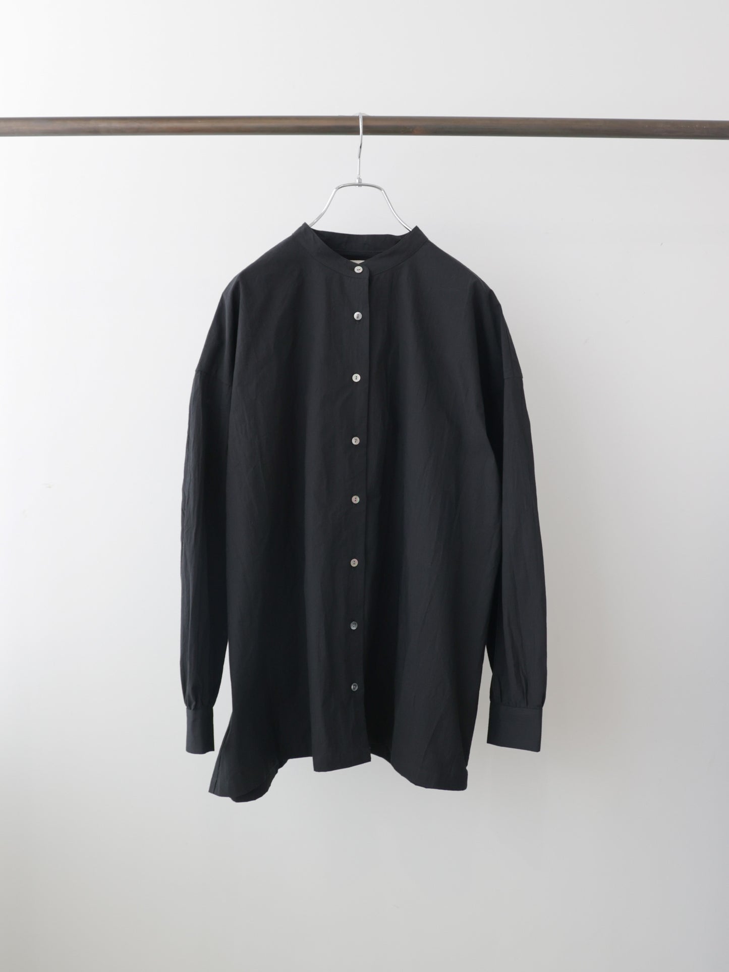 wide back gather shirt