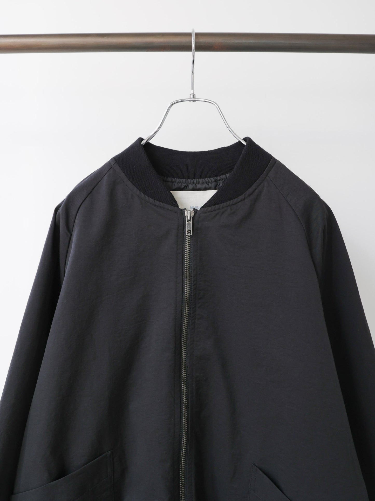 zip blouson