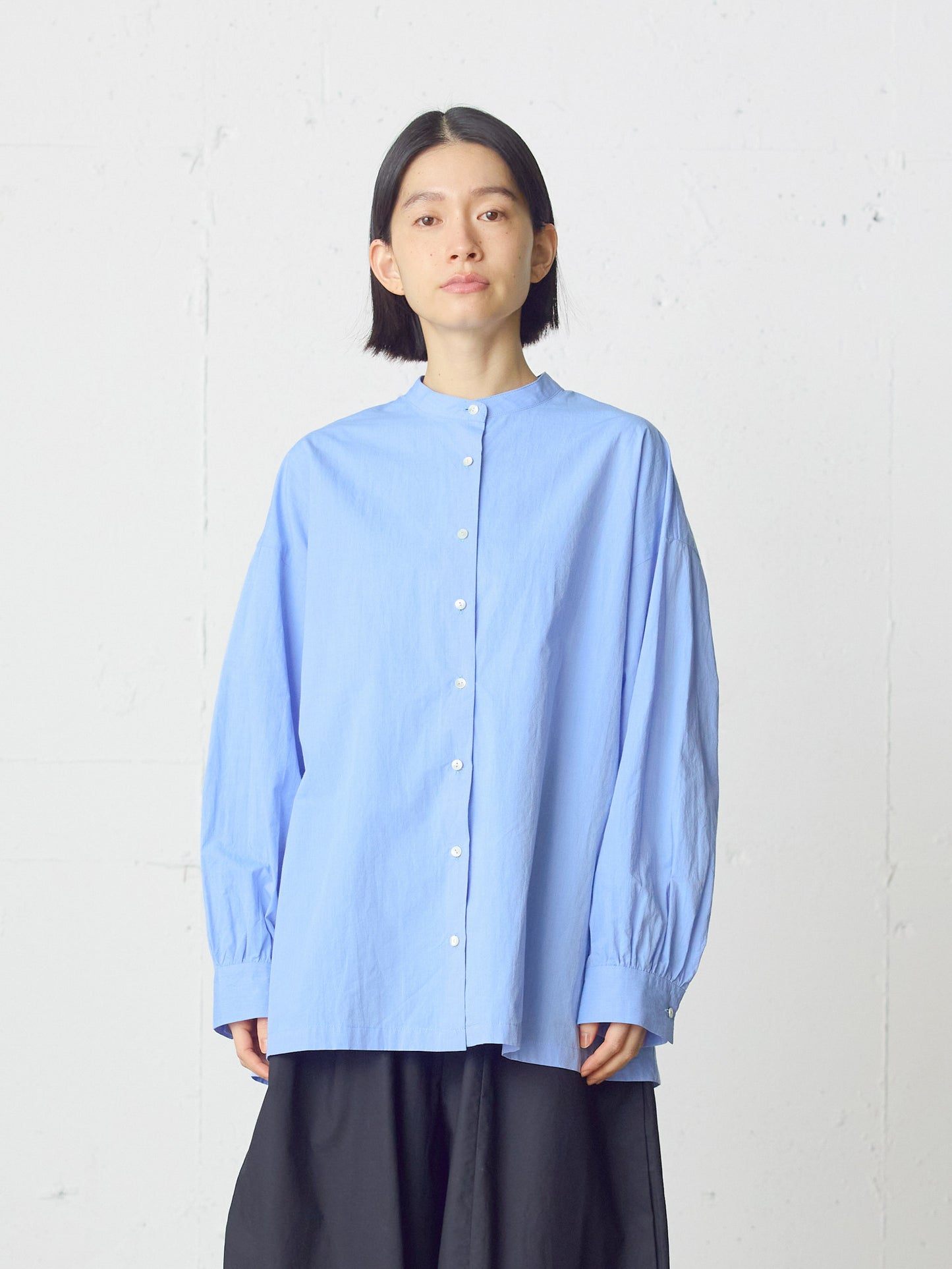 wide back gather shirt