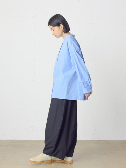 wide back gather shirt