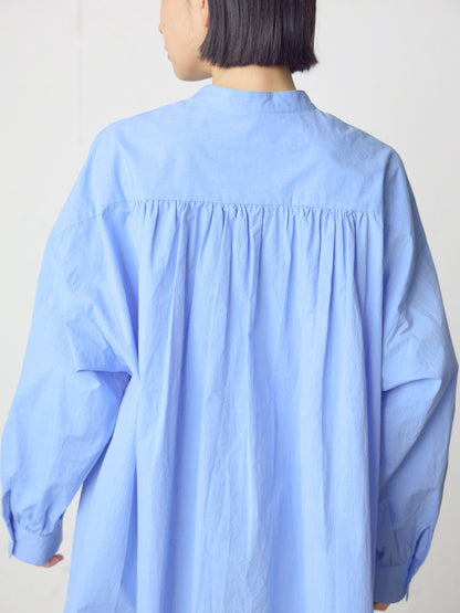 wide back gather shirt