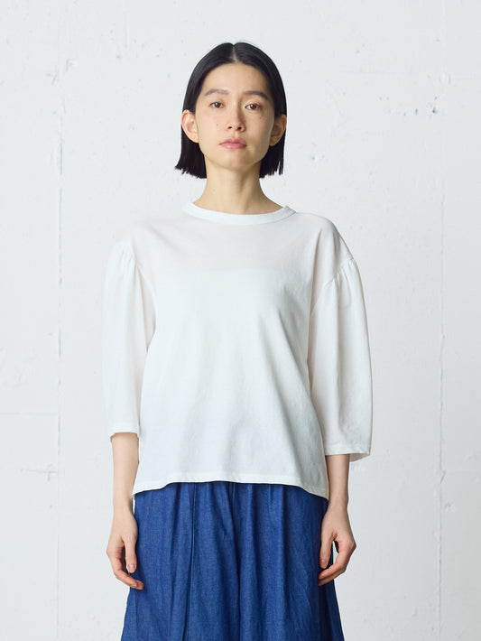 volume sleeve pullover