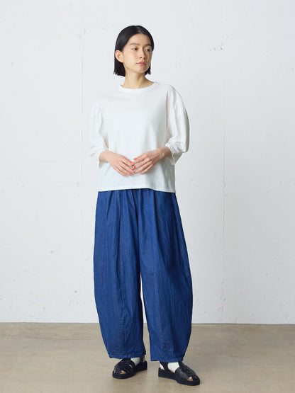 volume sleeve pullover