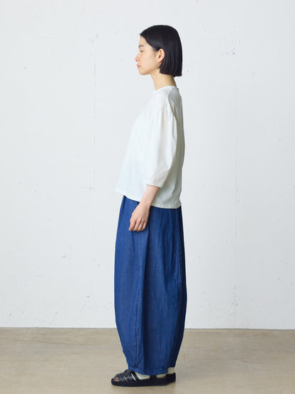 volume sleeve pullover