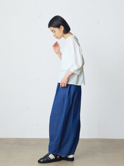 volume sleeve pullover