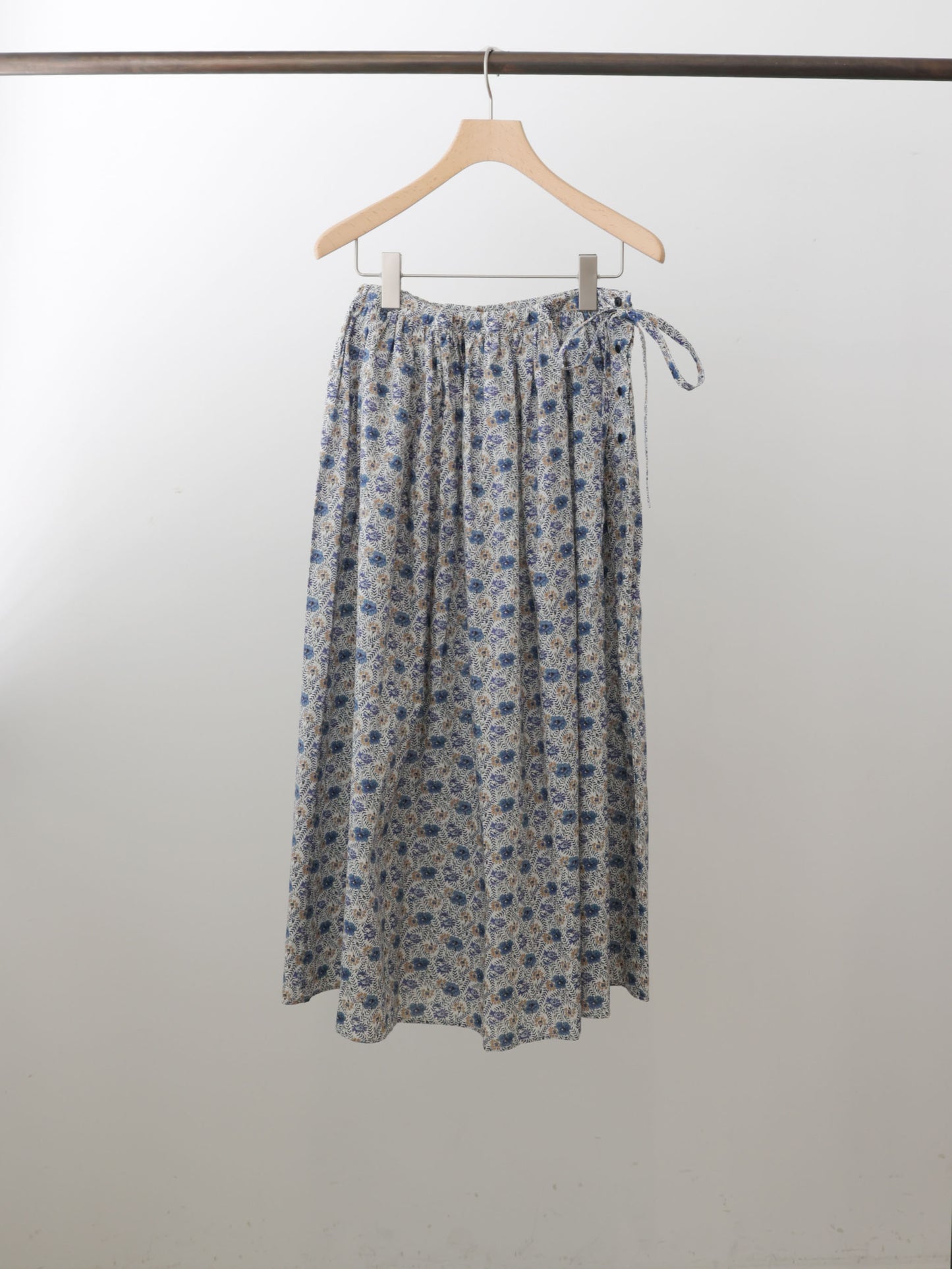 LIBERTY print farmer's skirt