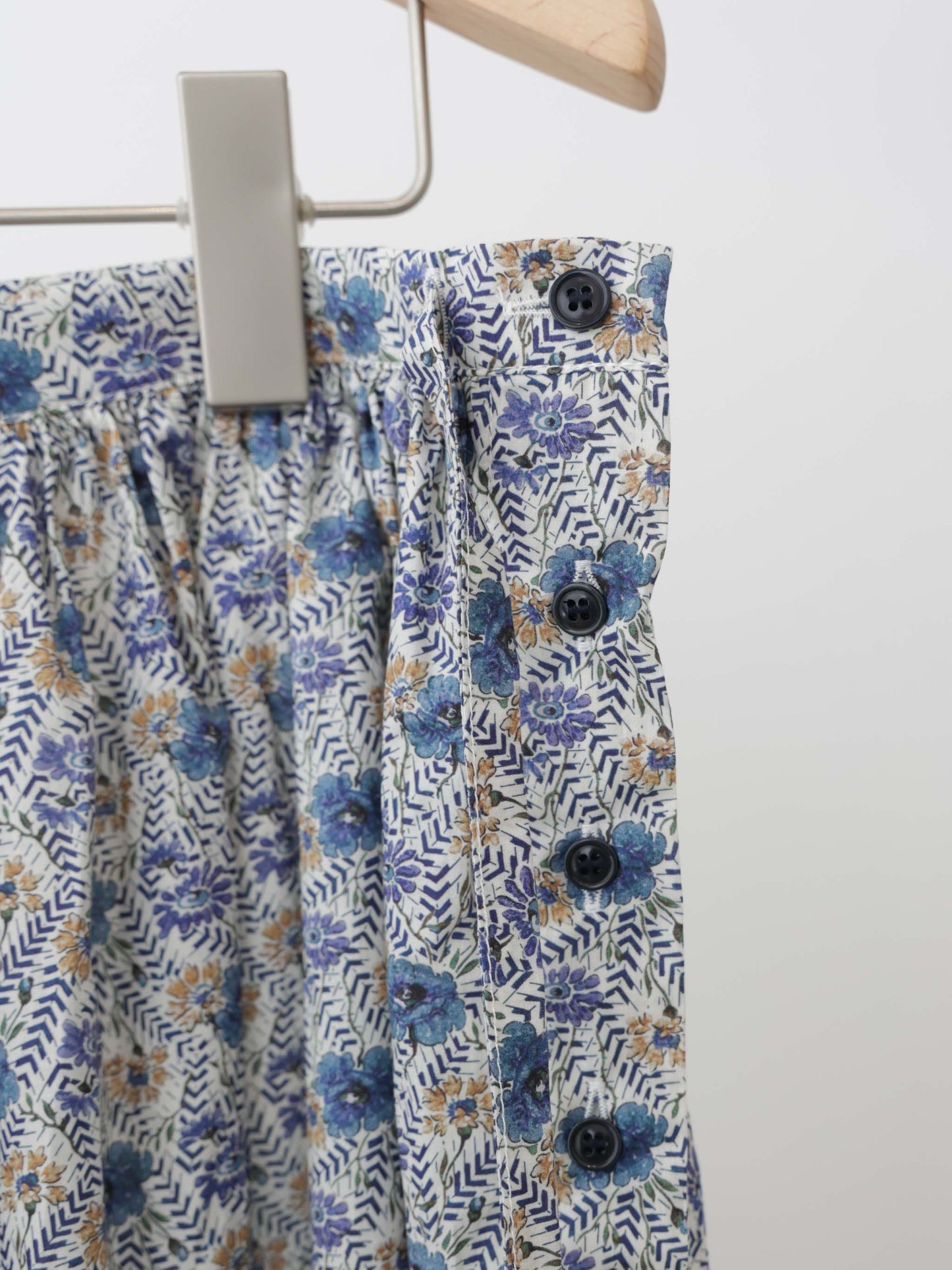 LIBERTY print farmer's skirt