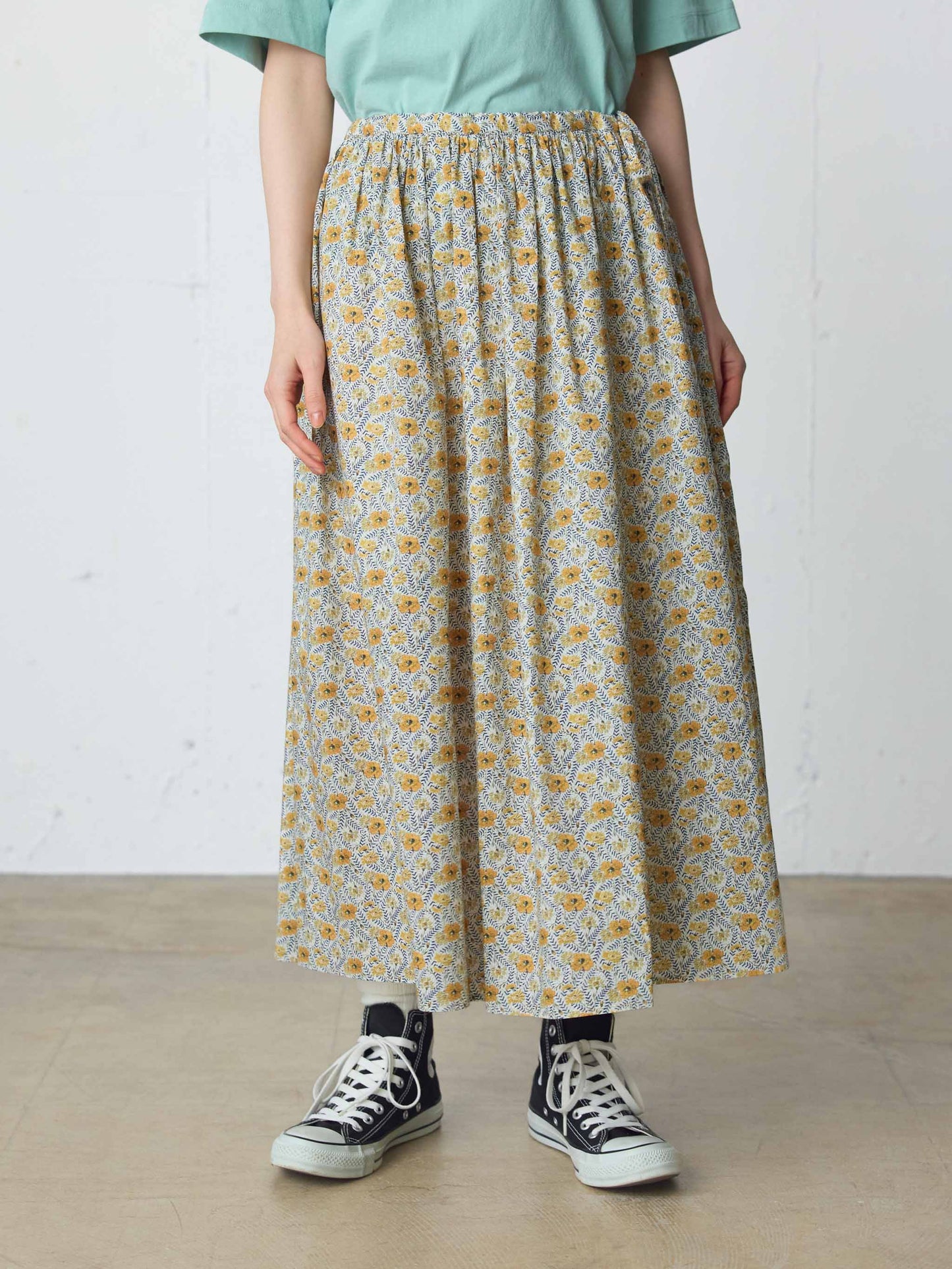 LIBERTY print farmer's skirt
