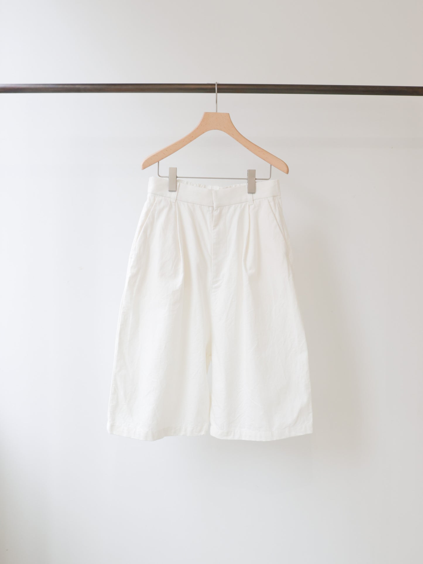 cotton linen tuck short pants