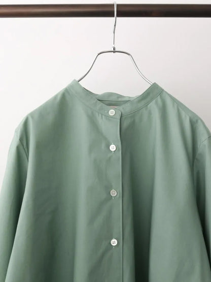 A line band collar shirt