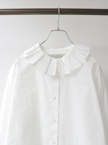 tuck collar shirt