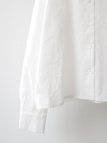 tuck collar shirt