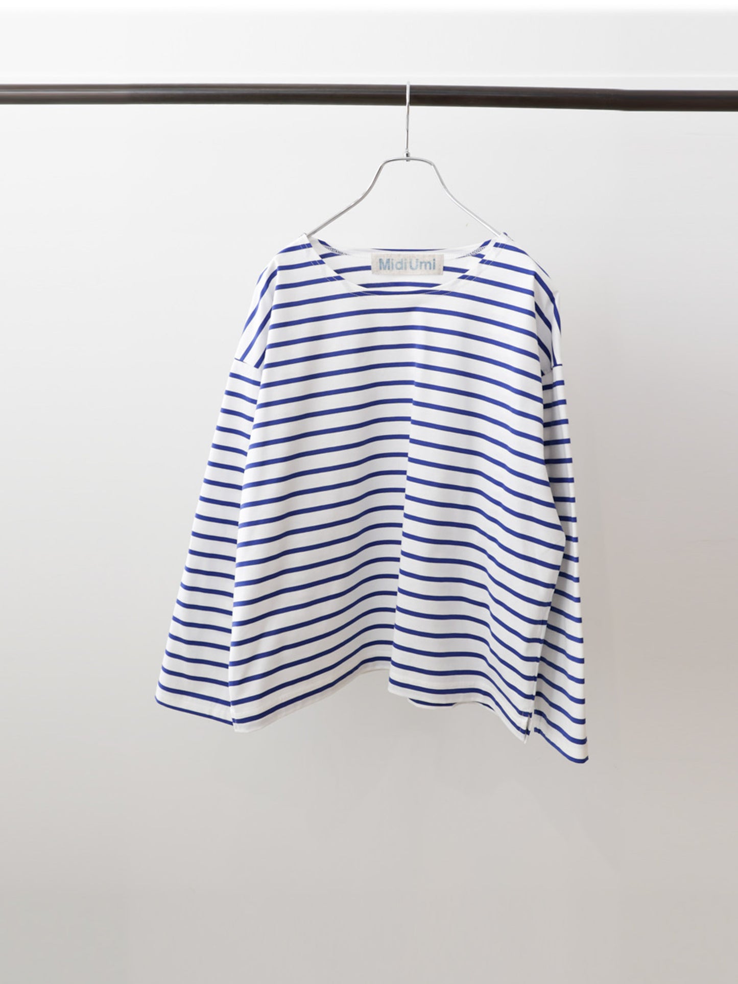 border wide pullover