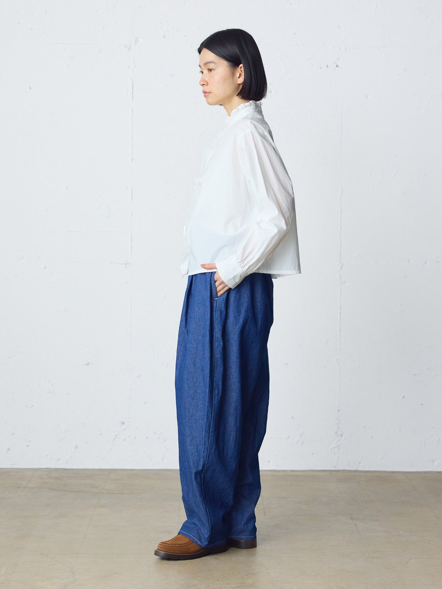 front frill lace shirt