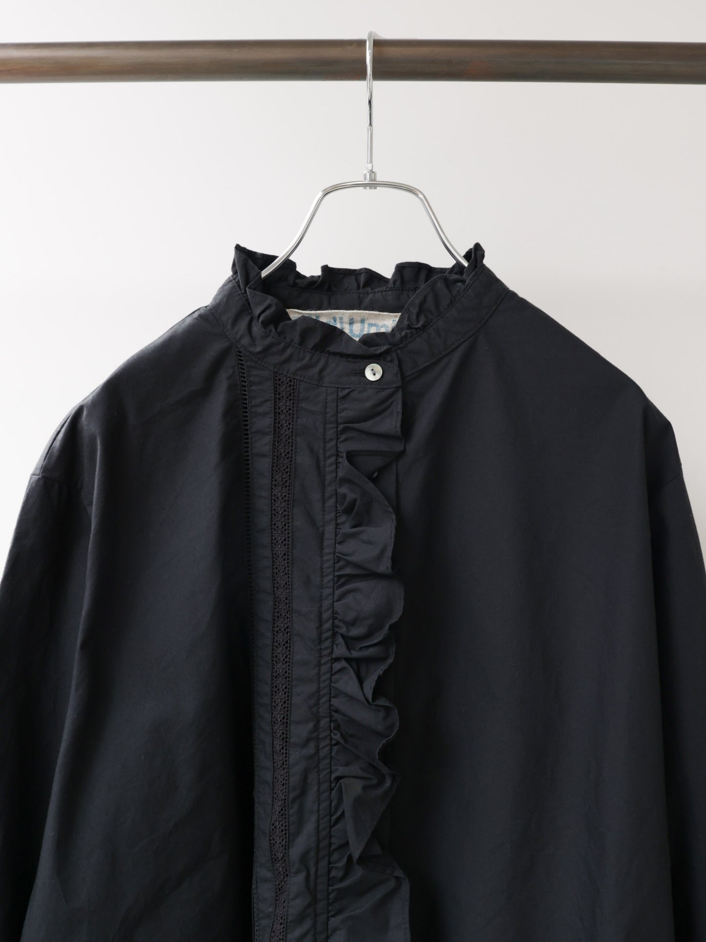 front frill lace shirt