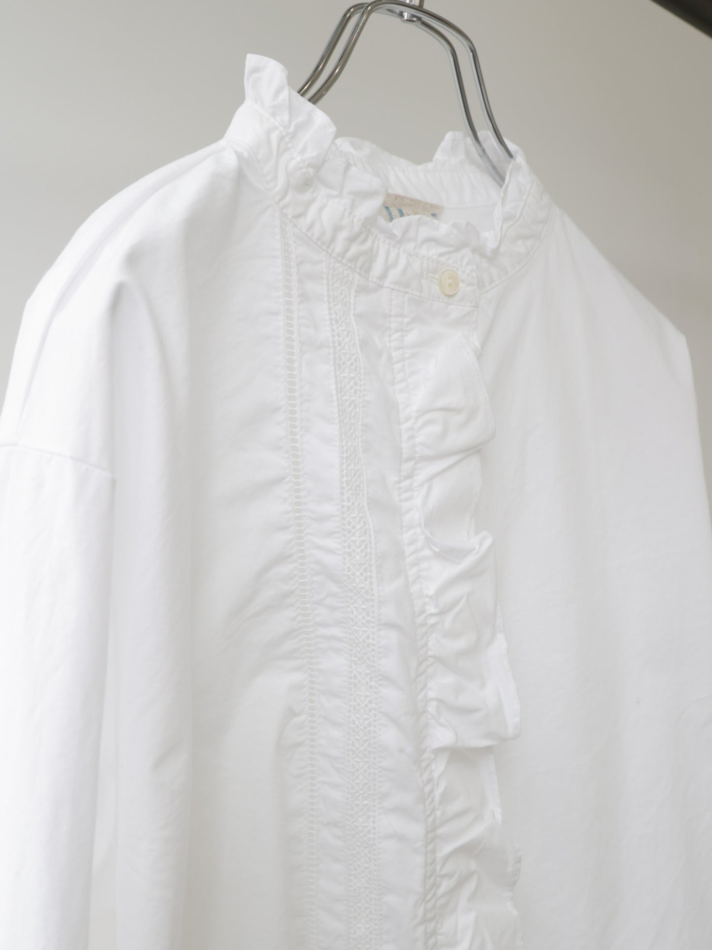 front frill lace shirt