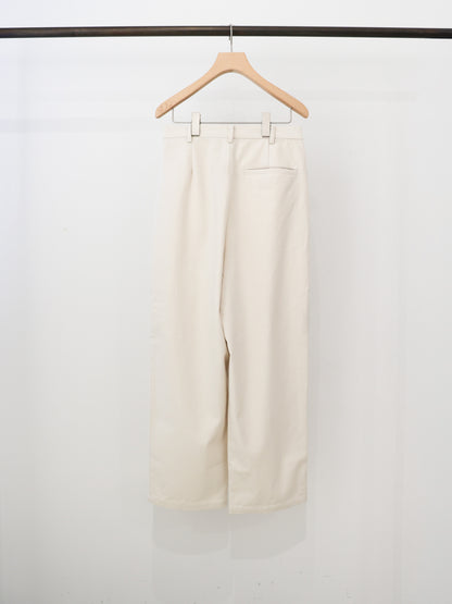 back satin 2tuck pants
