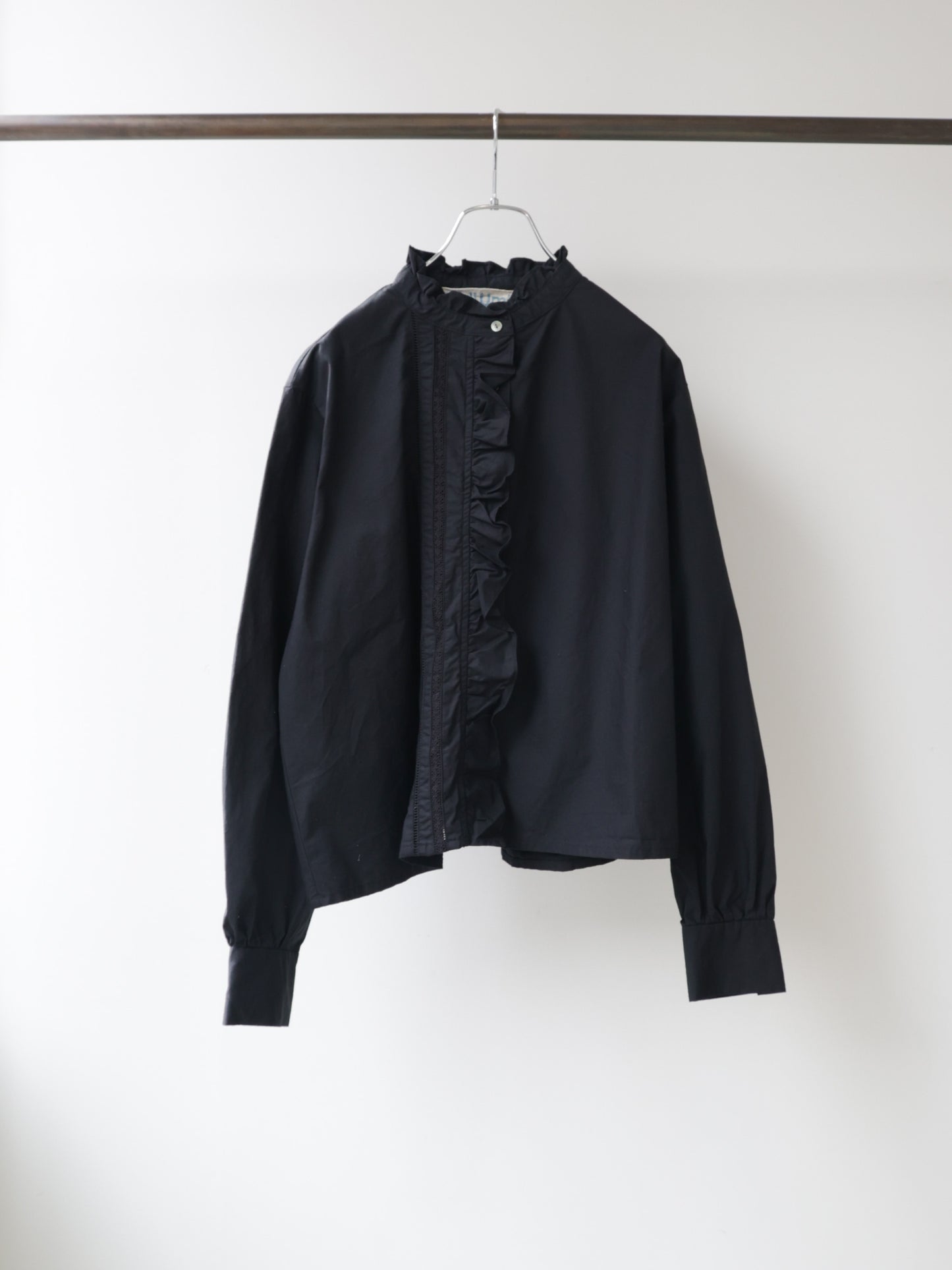 front frill lace shirt