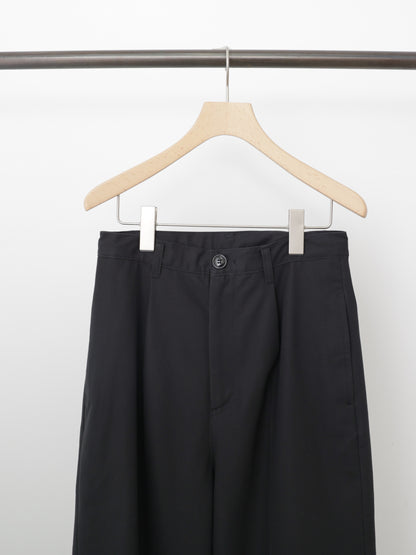wide slacks pants