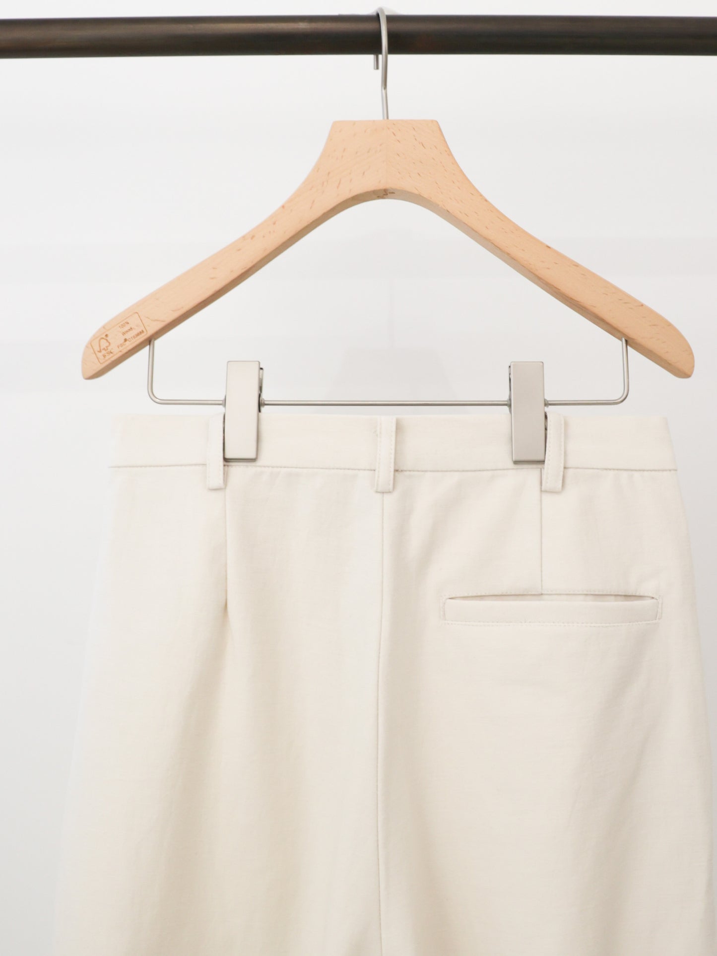 back satin 2tuck pants