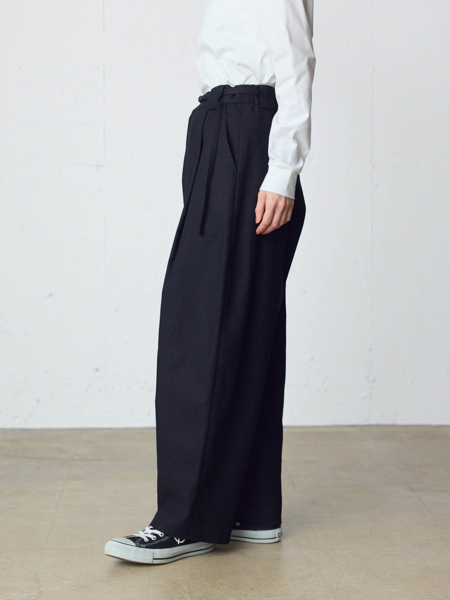 slacks pants with belt