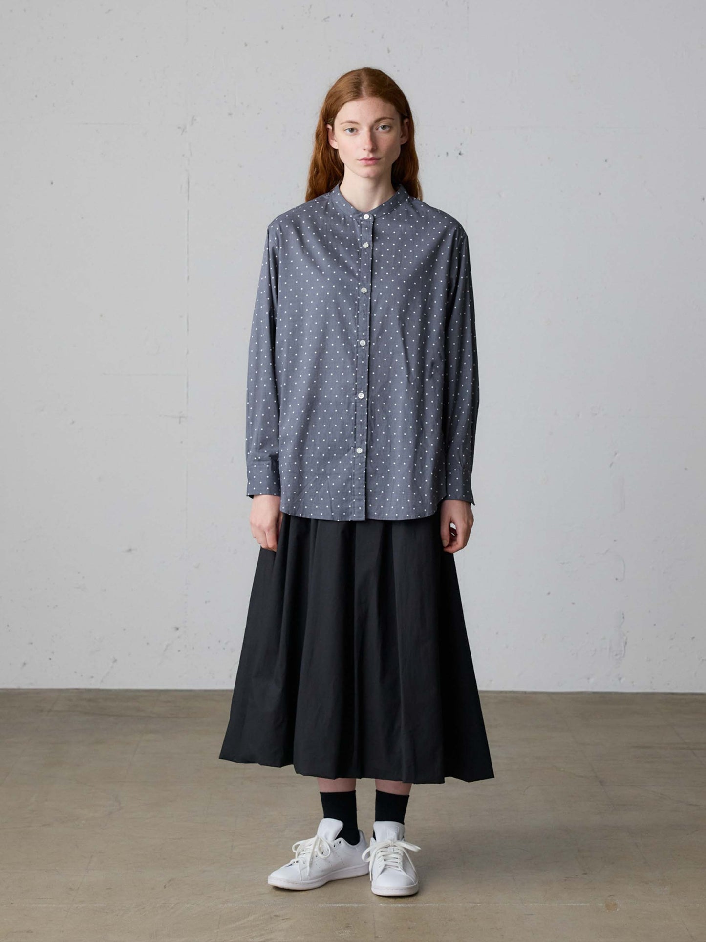 dots band collar shirt