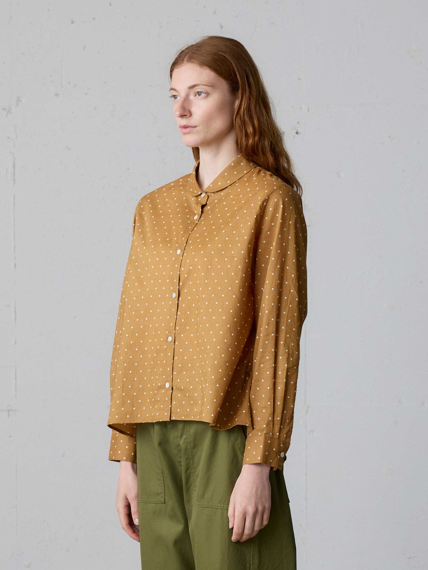 dots dutch collar shirt