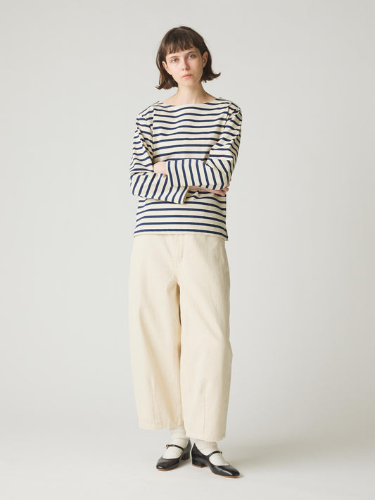 hi-waist curved denim