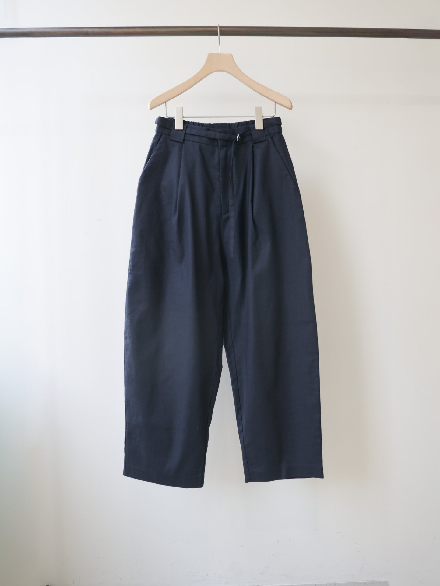 slacks pants with belt