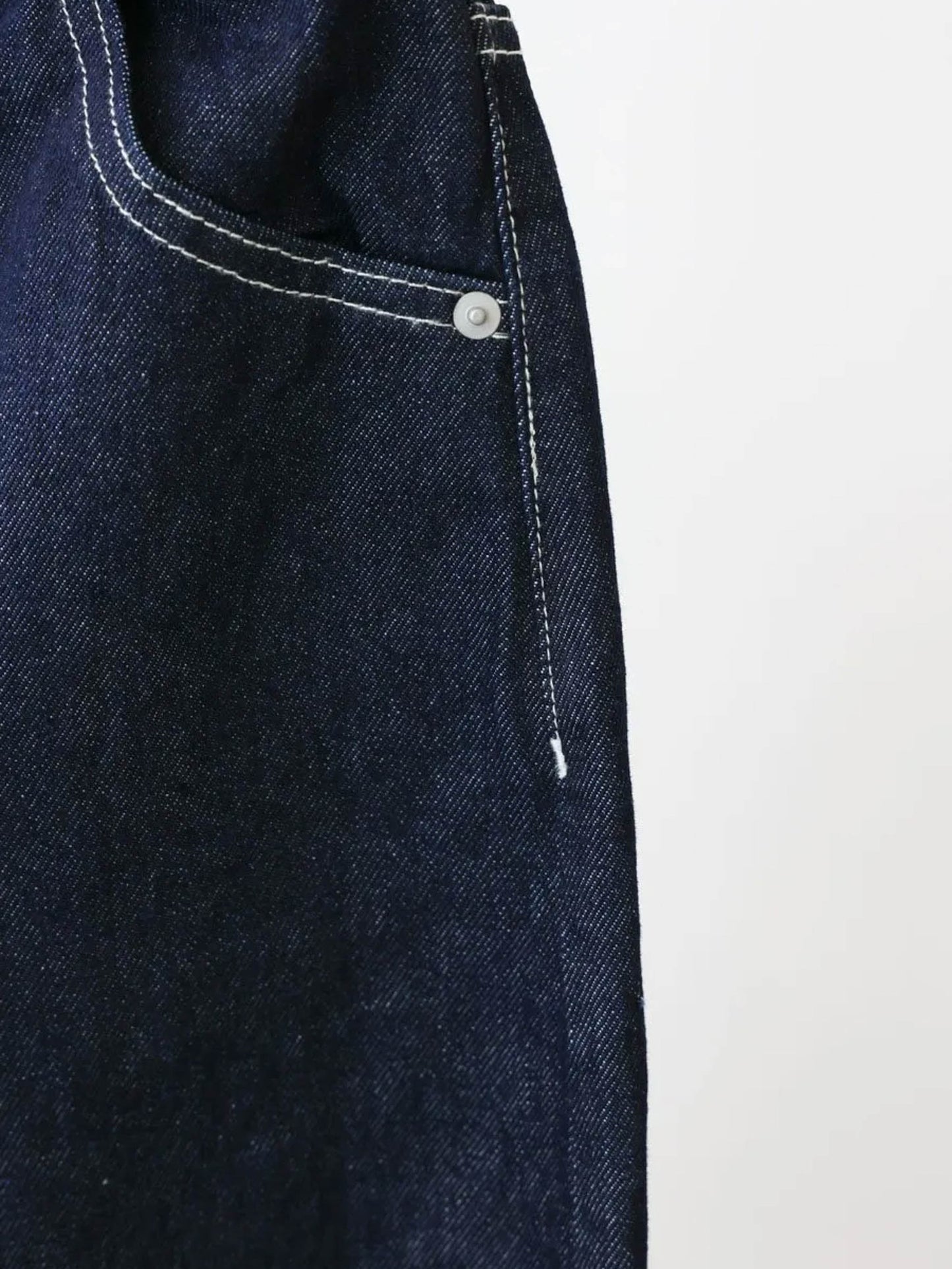 hi-waist curved denim