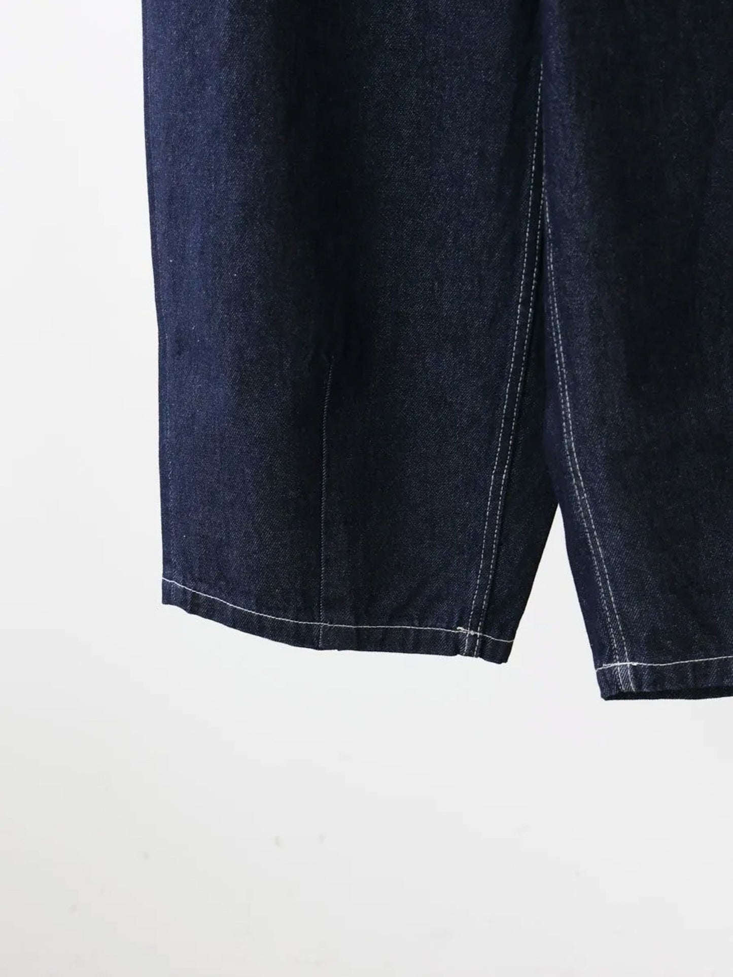 hi-waist curved denim