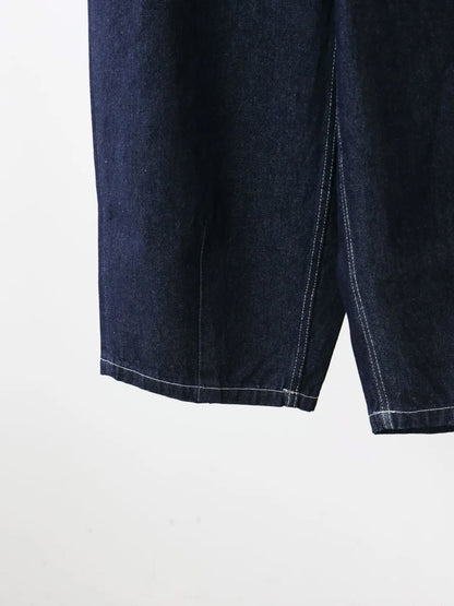 hi-waist curved denim