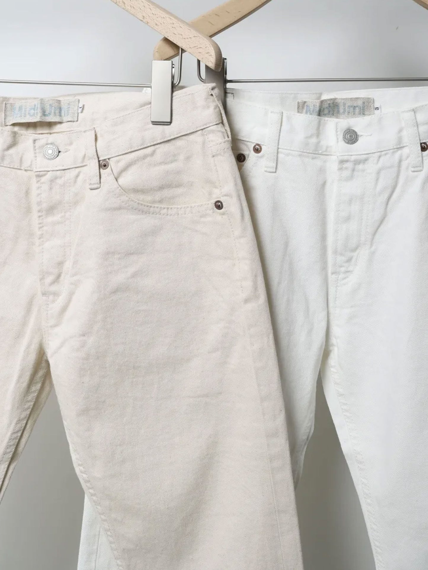 4/5 length white denim pants